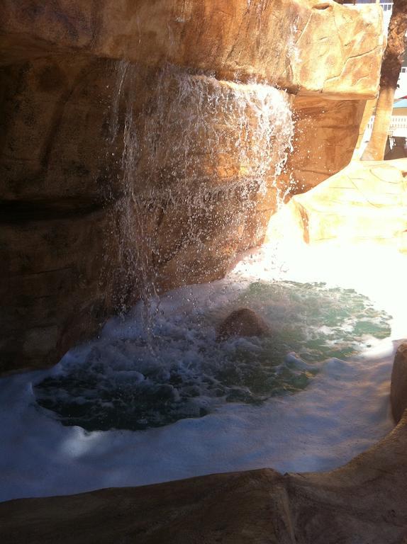 Hyundae Resort And Spa Desert Hot Springs Buitenkant foto