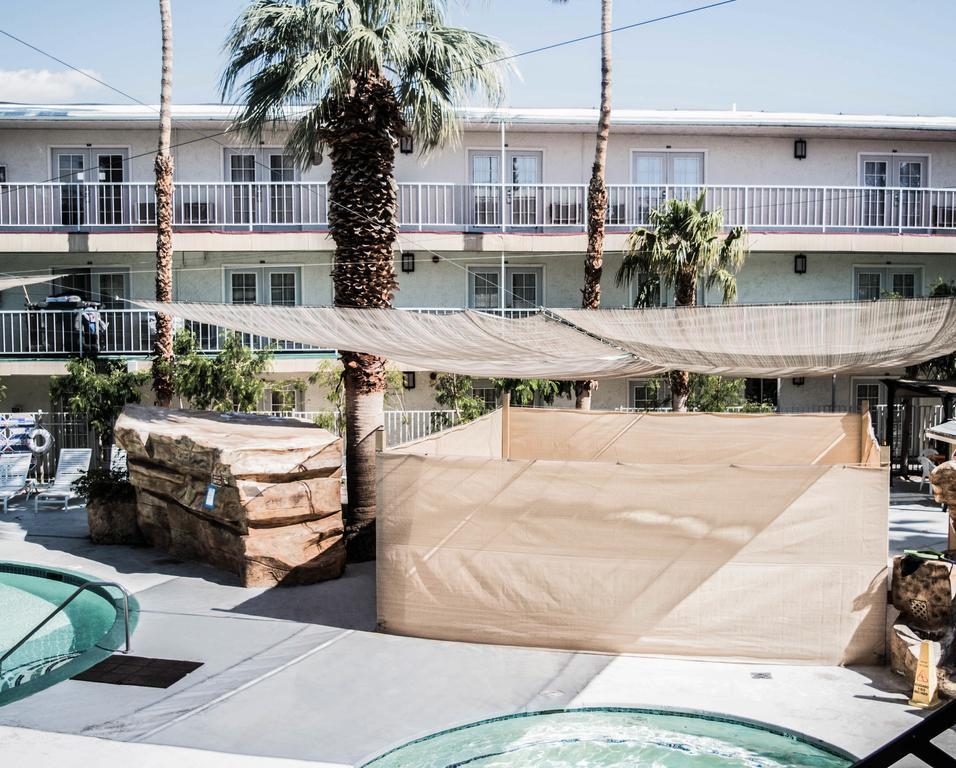 Hyundae Resort And Spa Desert Hot Springs Buitenkant foto