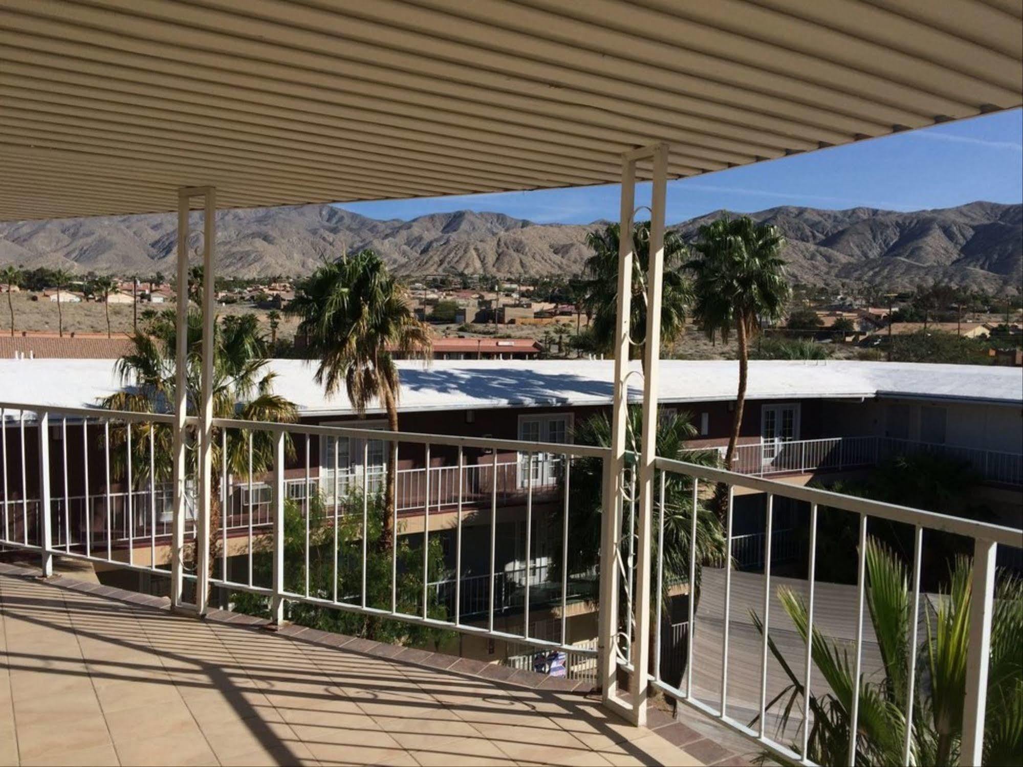 Hyundae Resort And Spa Desert Hot Springs Buitenkant foto